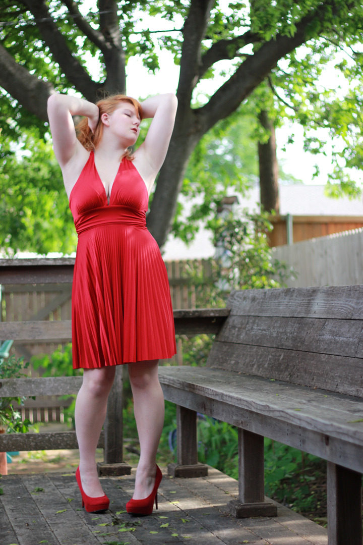 kriskat30:  red dress  R.Pollack photography