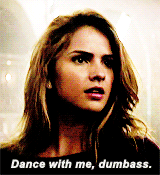 haleyjamesarchive:Malia Tate in Season 4 ↪ “The Dark Moon” (4x01)