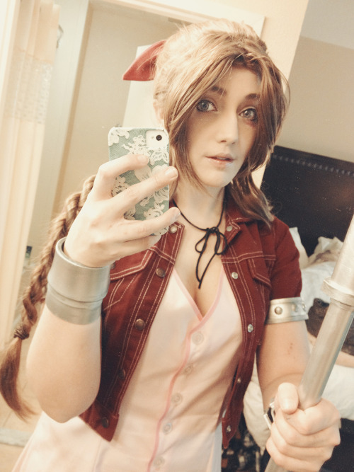 vintage-aerith: so when i was 16 i tried ‘cosplaying’ Aerith to high school on band camp