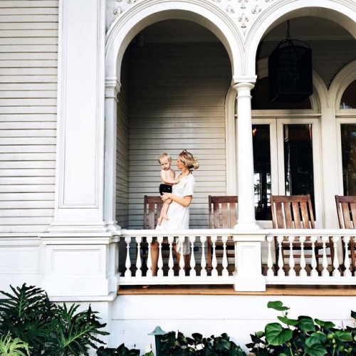 oldfarmhouse:Fabulous ArchitectureArchive @instagram/tifforelie