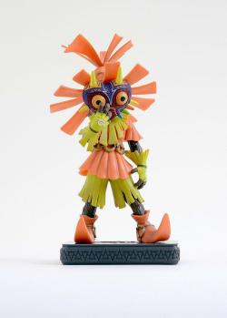 ampharos:  More photos of the Skull Kid figure