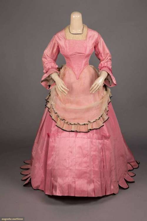 PINK SILK TAFFETA DINNER GOWN, c. 1869Bubblegum pink silk taffeta 3-pc gown w/ square neckline &amp;