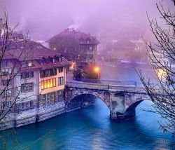 bonitavista:  Bern, Switzerland photo via becky 