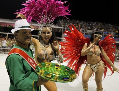 Porn photo Carnaval Kardashians Da Folia