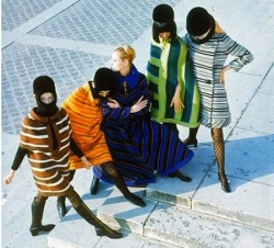 Space-Age-Planet:  Pierre Cardin Design 