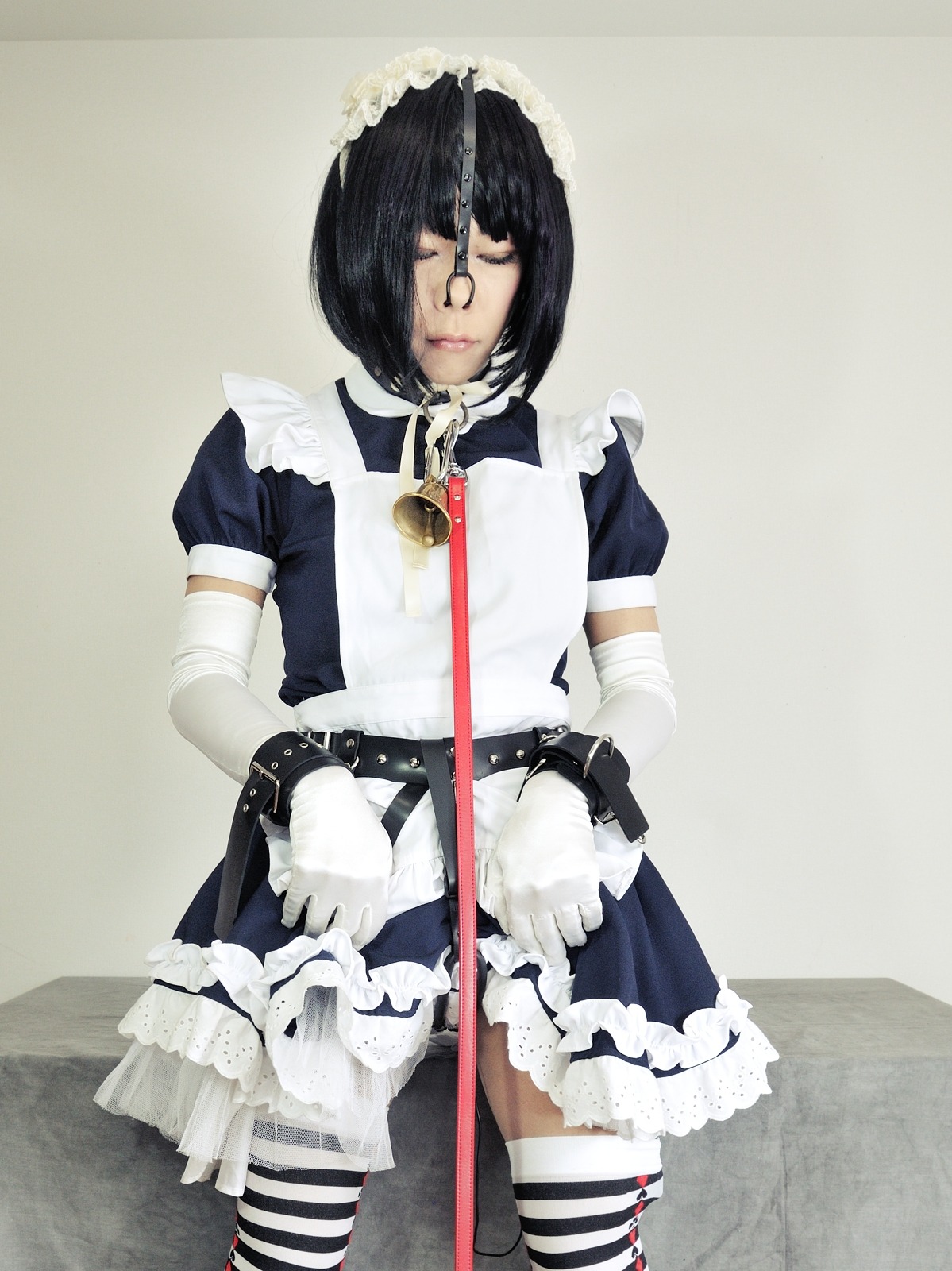 sutiblr: Maid bondage