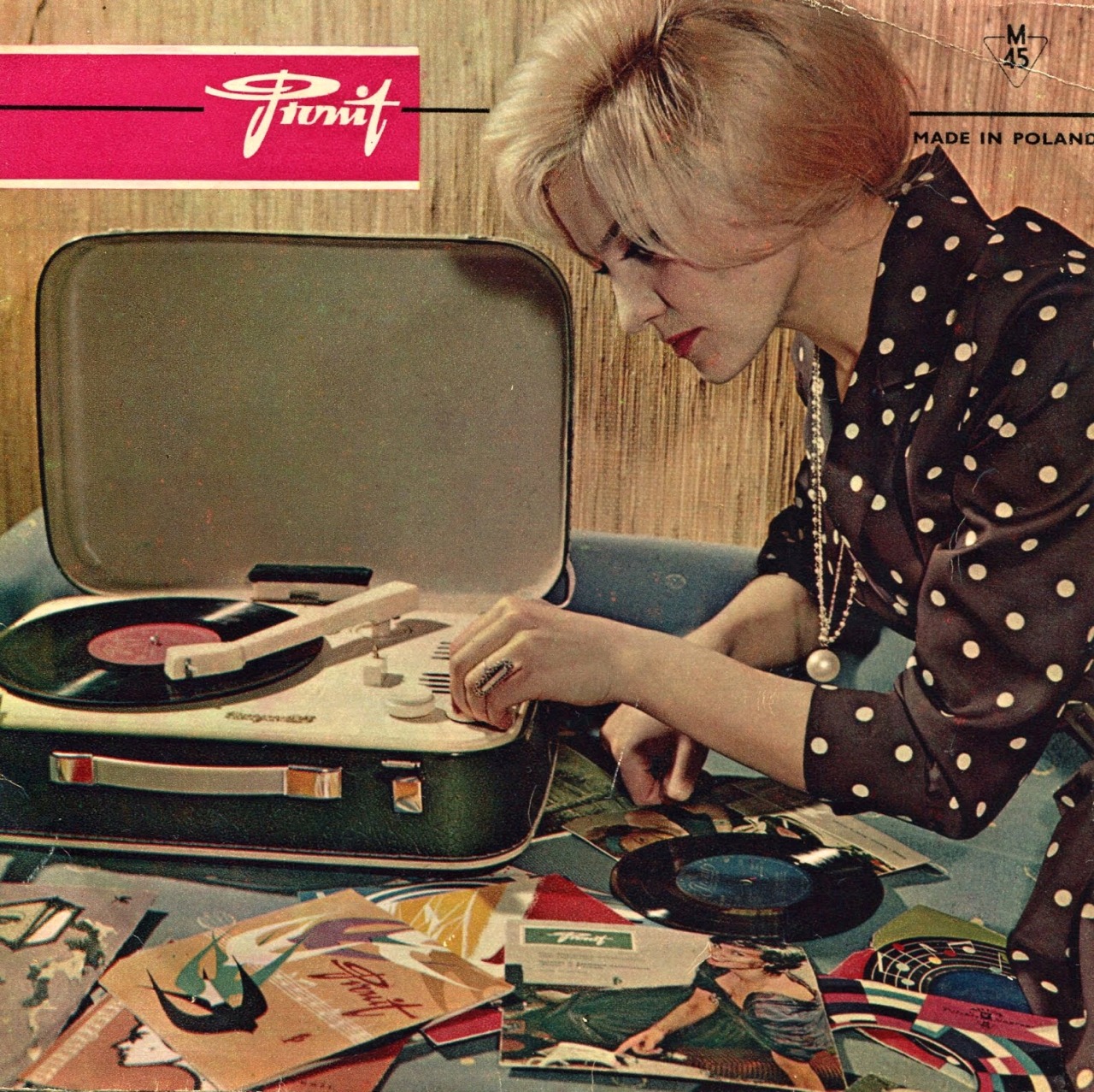 vinylespassion:  D. Gladysz (Photo) - Polskie Nagrania - Pronit 