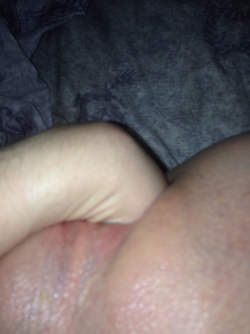 loosepussyland:  daddys-slave-cunt:  Aaaand the rest! So far, I’ve had this can in for 10 minutes - I’m going for an hour minimum and I’ll post the gape when I’ve had more than I can take…I love feeling my cunt pulsing around it and I’m so