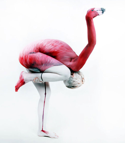  vraieronique:  Body Art by Gesine Marwedel, Germain artist.  