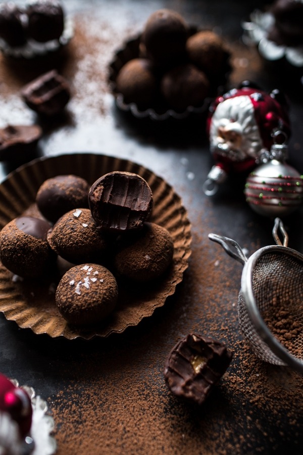 sweetoothgirl:    Salted Peanut Butter Caramel Chocolate Truffles  