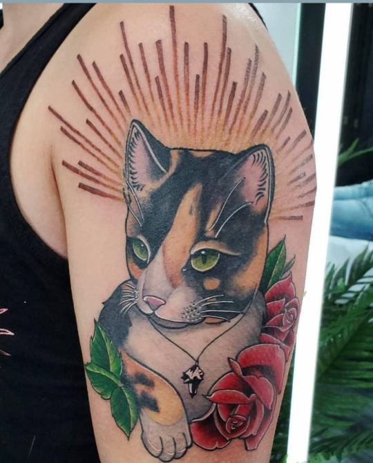 Done by @edcuellar from inkstinct tattoos in Queens New York. submitted... cat;neotrad;rose
