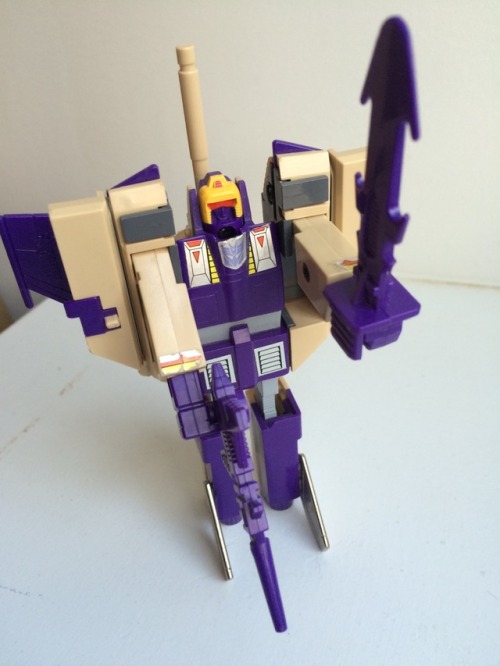 Blitzwing! This guy was evidently the only Triple-Changer taken directly from the Diaclone toy line 