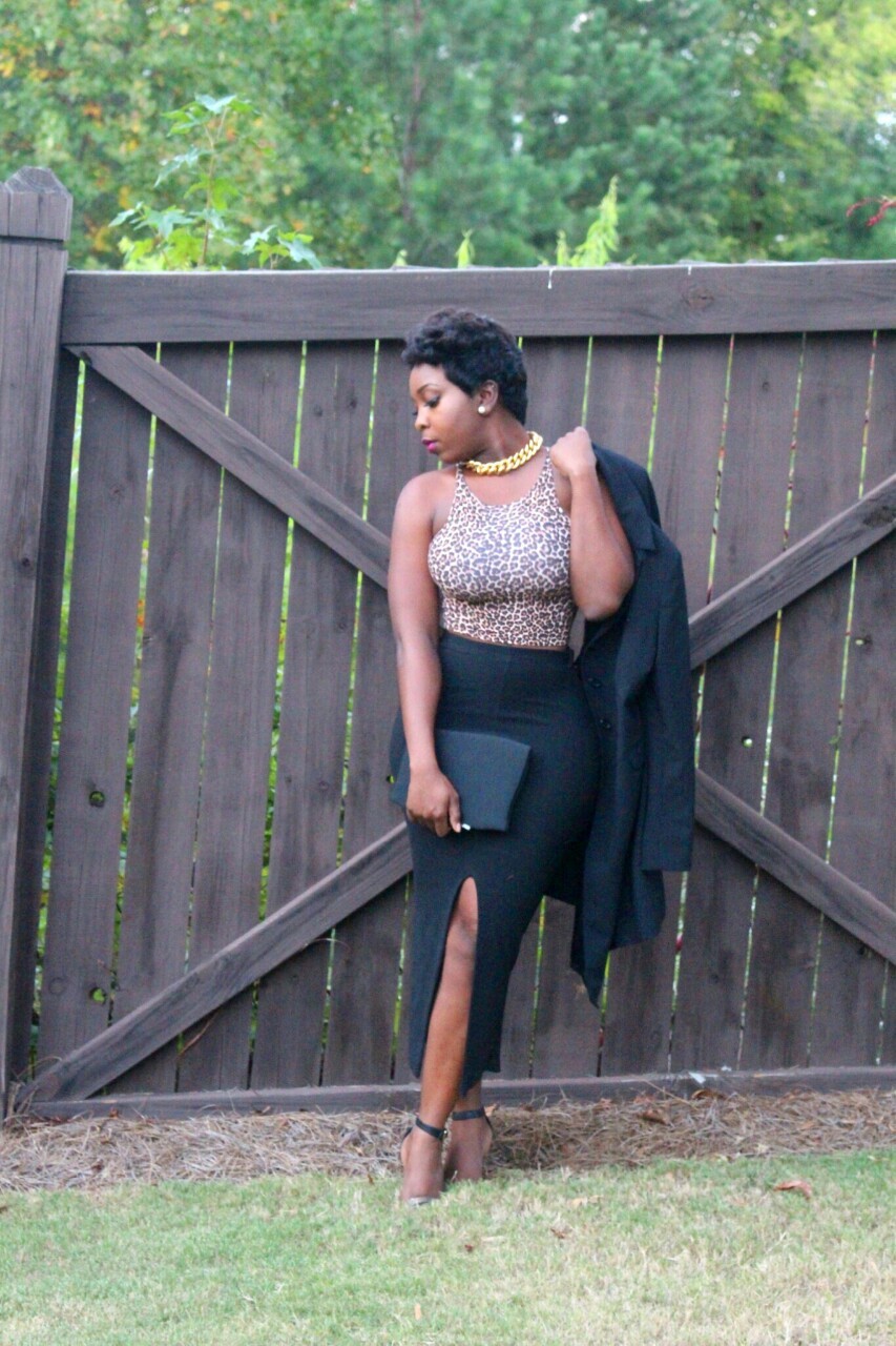 mrbootyluver:  glamchronicles:AUTUMN LEAVES Hi everyone, Happy new month!! Fall is