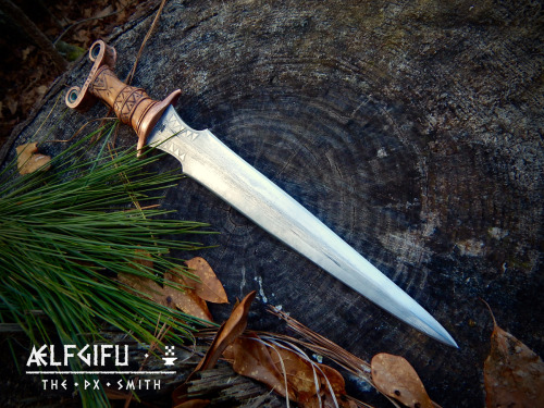 valhallawaits:  rashystreakers:  ÆLFGIFU: “Elf Gift” Blade Length: 8 inches: 1080 Edges, 1095 cable centerRicasso: 1.75 inchesHandle: 3.5 inchesOverall: 14.5 inches ———————— Like the birth of fawn and flowerSpring arrives in its timeThe