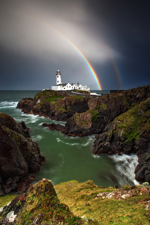 travelingcolors:  Rainbows End, Donegal | Ireland (by Stephen Emerson) 