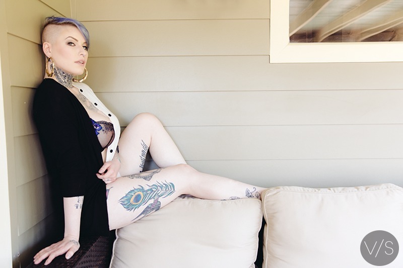 bunnyharlow:  Someone went creepin hard and this popped up again. Someone asked to