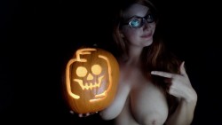 kayleepond:  babestoday:  Post-Halloween