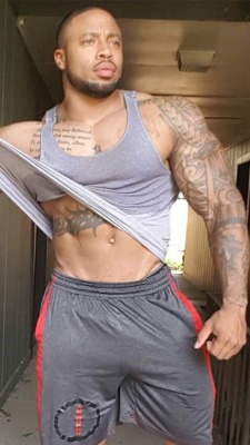thickumsandthangs21:  Thick Tatted Pretty Boy! #SexyLips