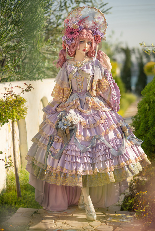  Victorian Rococo Lolita Fashion Hime Cuffs Off-the-Shoulder Mini Dress & Tiered Midi Flared Ski