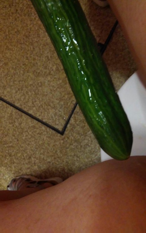 stuffmyholesxxx:  Cucumber insertion from a kinky couple like us 😁 Check out more from this sexy couple @mysticstic Thanks for submitting and would love to see more 💋💞💋