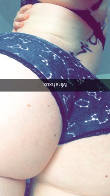mirahxox:  Constellations on my butt˖ ✧◝Sign up for my snapchat◜✧˖ °Chaturbate || ManyVids || Wishlist || FAQ || AmateurPorn