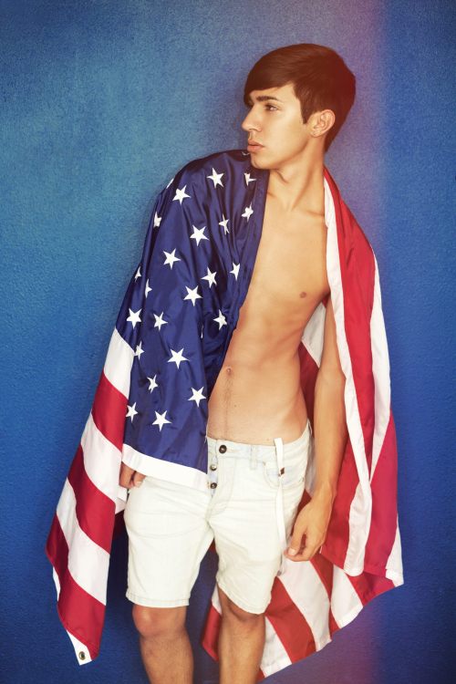 sean-clancy:  Self portrait by AJ Ford 