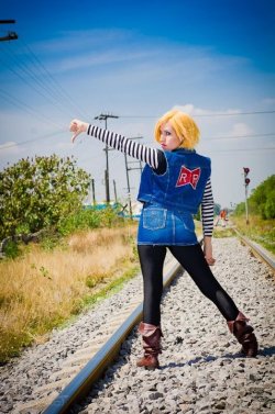 ladies-of-cosplay:RinaMx as Android 18 (Dragon