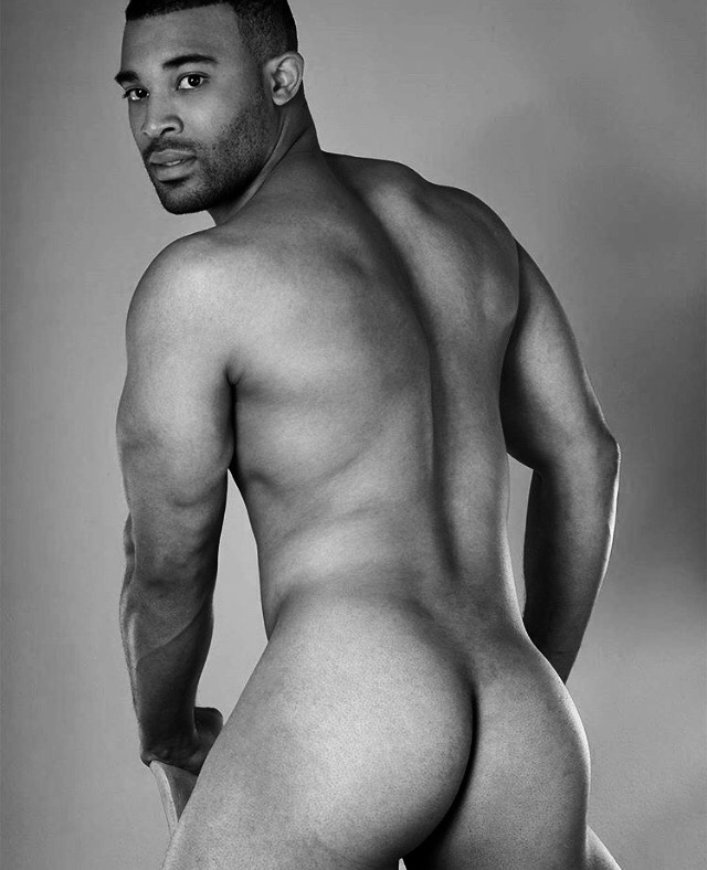 gorgeousblackmen:  seeker310:  princesofebony:  March 2, 2016   Royal Buttocks Noble