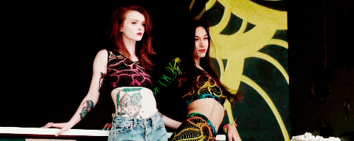 Lass &amp; Moon