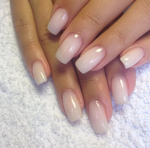 Dope nails of the day ;)
Clean & classy.