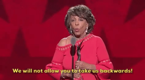 frontpagewoman:Auntie Maxine!