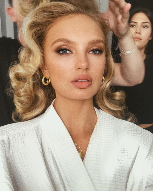 Victoria’s Secret Angel Romee Strijd gets her hair and makeup done for the Love magazine. 