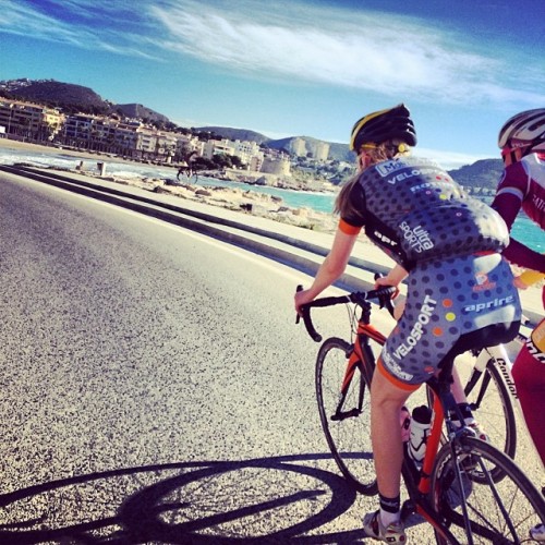 laicepssieinna: @velosportuk @melloremily women’s team new kit looking good in Moraira #spain by bik