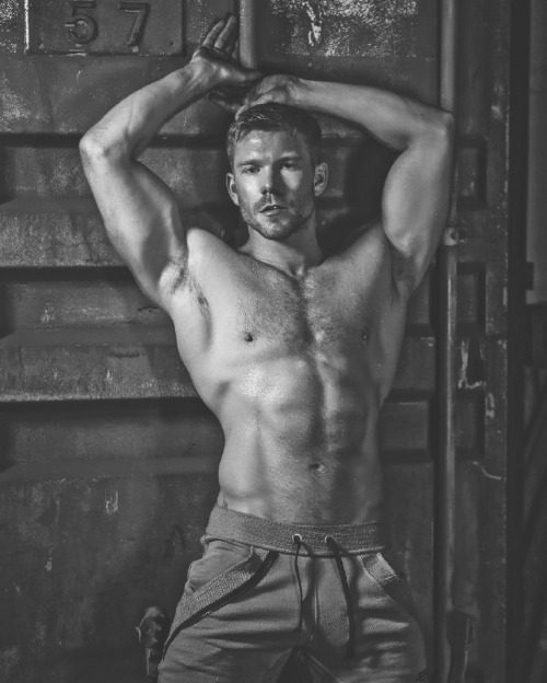 theheroicstarman: Kevin McDaid in DNA Magazine.