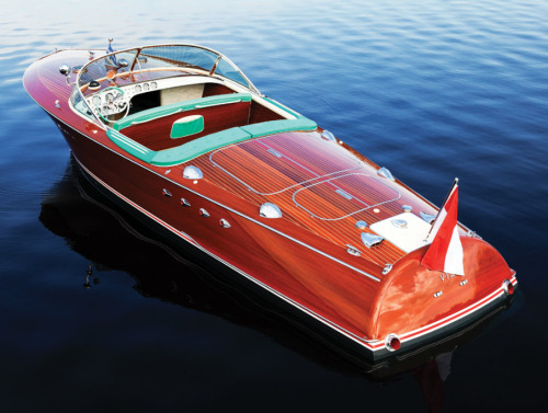 Riva Tritone Via, two-engine-yacht, 1958. Ordered by HSH Rainier de Monaco and Grace Kelly. One of 2