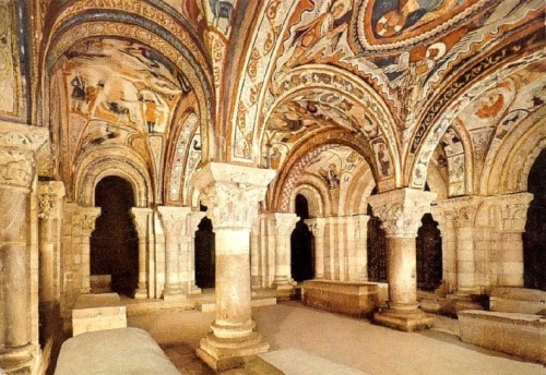 fuckyeahwallpaintings: Panteón de reyes de San Isidoro de León / Royal Pantheon of Bas
