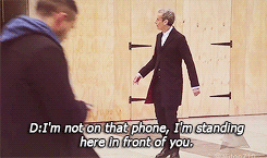 [SPOILERS] Jenna Coleman And Peter Capaldi Shooting The Scene In Which The Eleventh Doctor Calls Clara