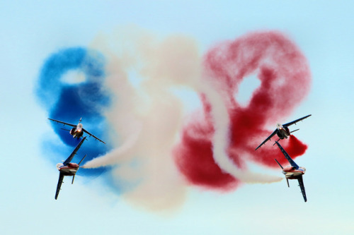 Patrouille de France looking sharp at RIAT 2015. Photo by Flickr user AirwolfHound.