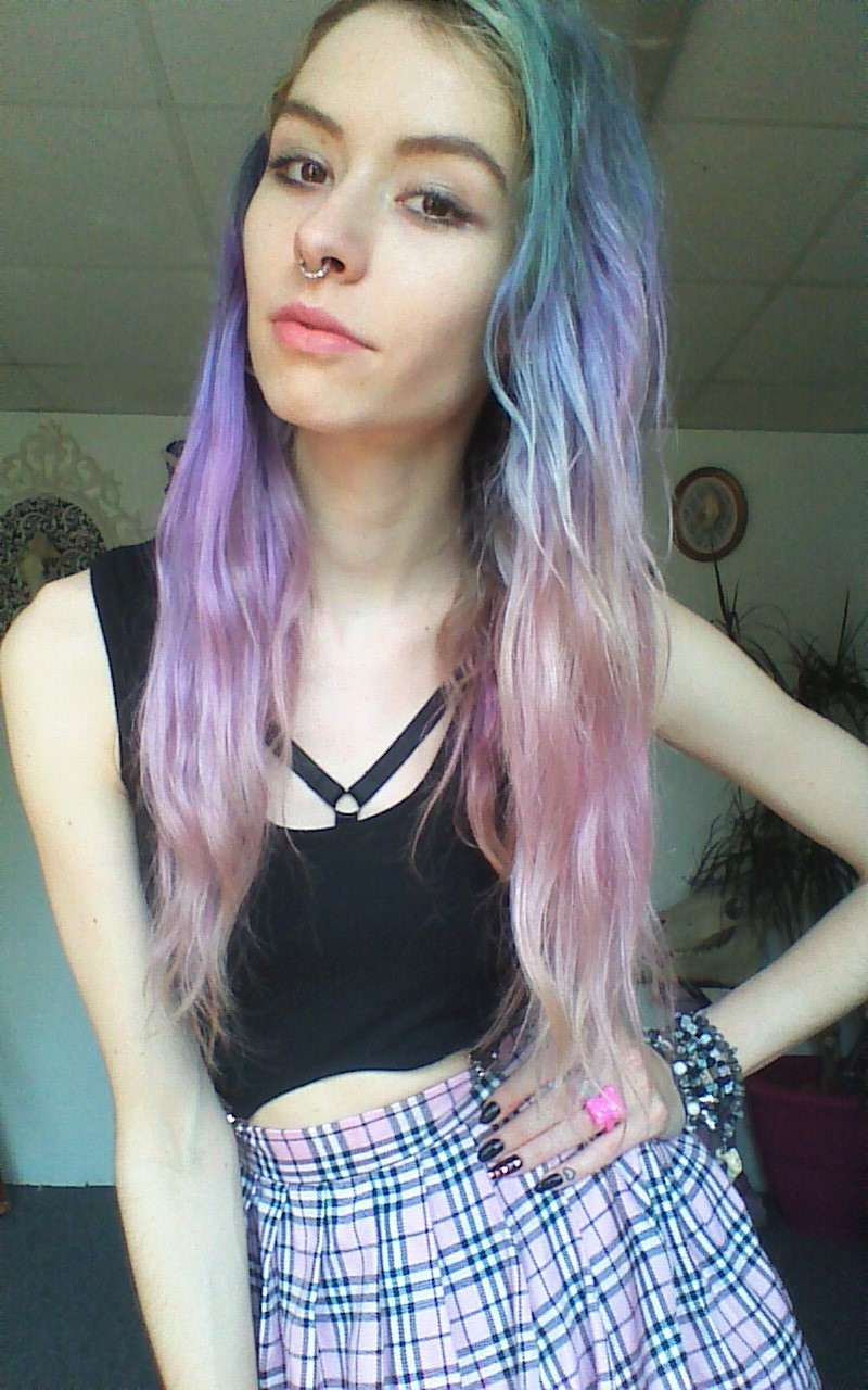 cummy-eyelids:  🎀Small stoney princess🎀  Tbh yall this OG has my eyes soo low