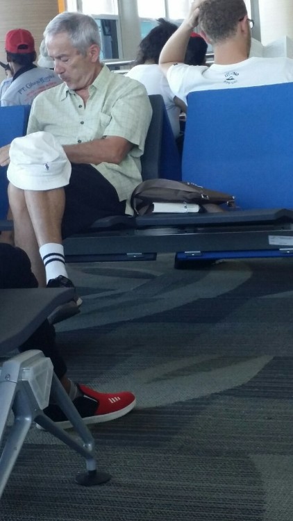 wherearedaddies: jay5880: Cute daddy I met in Bali’s airport last year. He is so cute. Agreed 