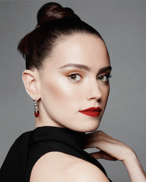 Daisy Ridley is a work of art all by herself