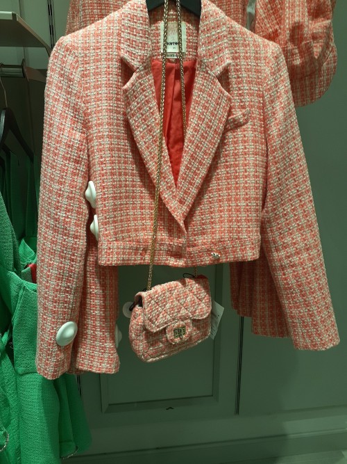 Bu Ikisi Cok Fena Profesor Umbridge Vibe'i Veriyo