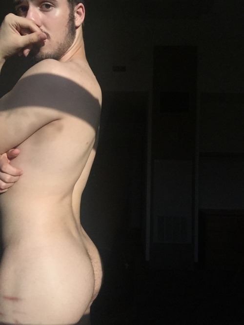 mattackya:  balletboy:  Basking in the Orlando sun, couldn’t resist taking some photos for a special someone ☀️  Whoa