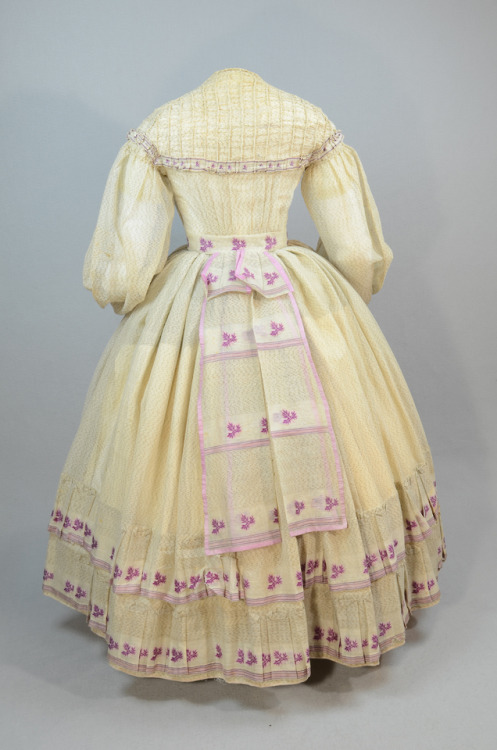 Day dress ca. 1860′sFrom the Irma G. Bowen Historic Clothing Collection at the University of New Ham