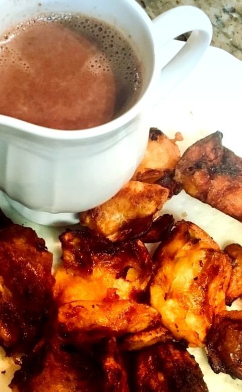Fried Jackfruit With Chocolate Sauce
