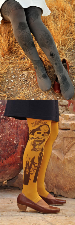 wordsnquotes:  culturenlifestyle: Literary Tights Inspired by Famous Author’s Classical Novels Israeli-based shop called Tights Shop creates stunning and quirky tights inspired by our favorite literary excerpts. Featuring classic novels like Alice in