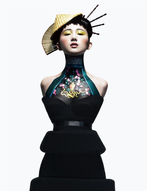 fromobscuretodemure: Meng Huang, Kiki Kang and Liu Li Jie by Yin Chao for Harper’s Bazaar Chin