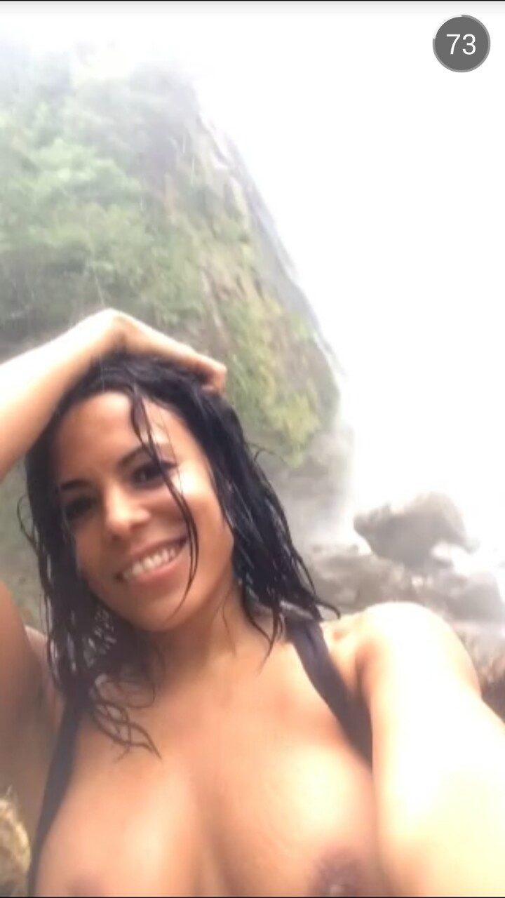 theonesyoulustover:  If you haven’t added: cutelunastar on snapchat. Here is a