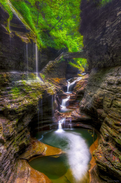 outdoormagic:  Rainbow Falls of Watkins Glen SP by Mark Papke