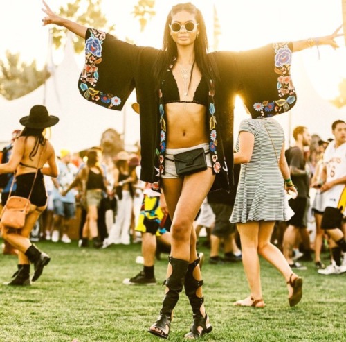 baddieblasians:  Chanel Iman at Coachella